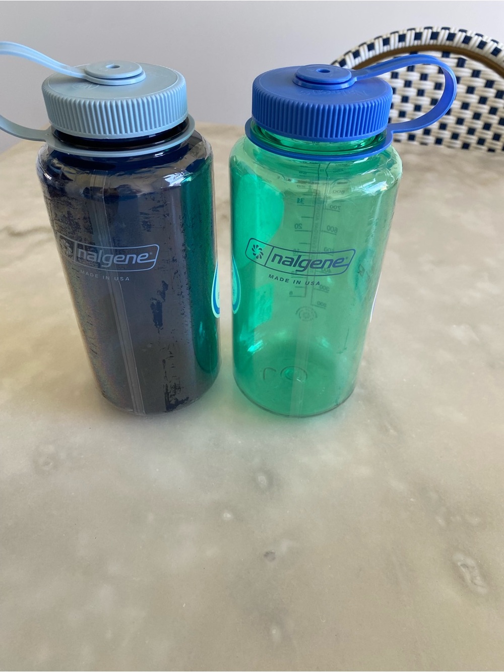 New! Set of 2 Nalgene water bottles 32 oz wide mouth